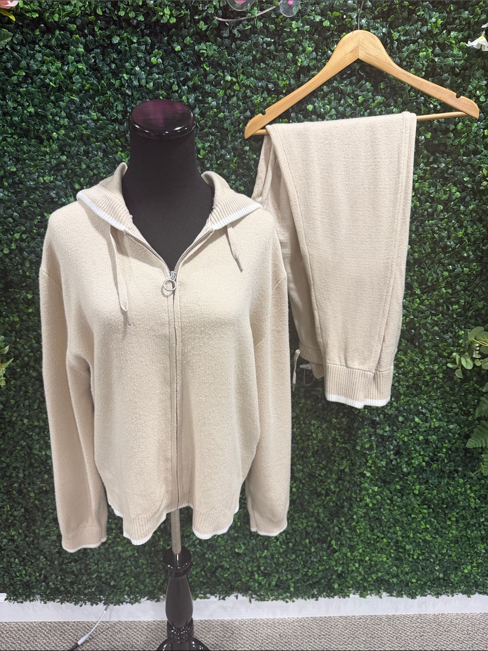 Savage X Fenty Beige Zip Knit Hoodie & Jogger Set